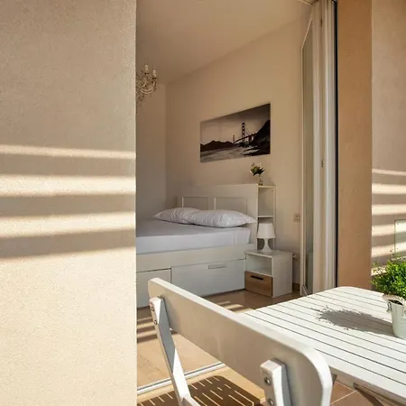 Joivy Casa Serena شقة